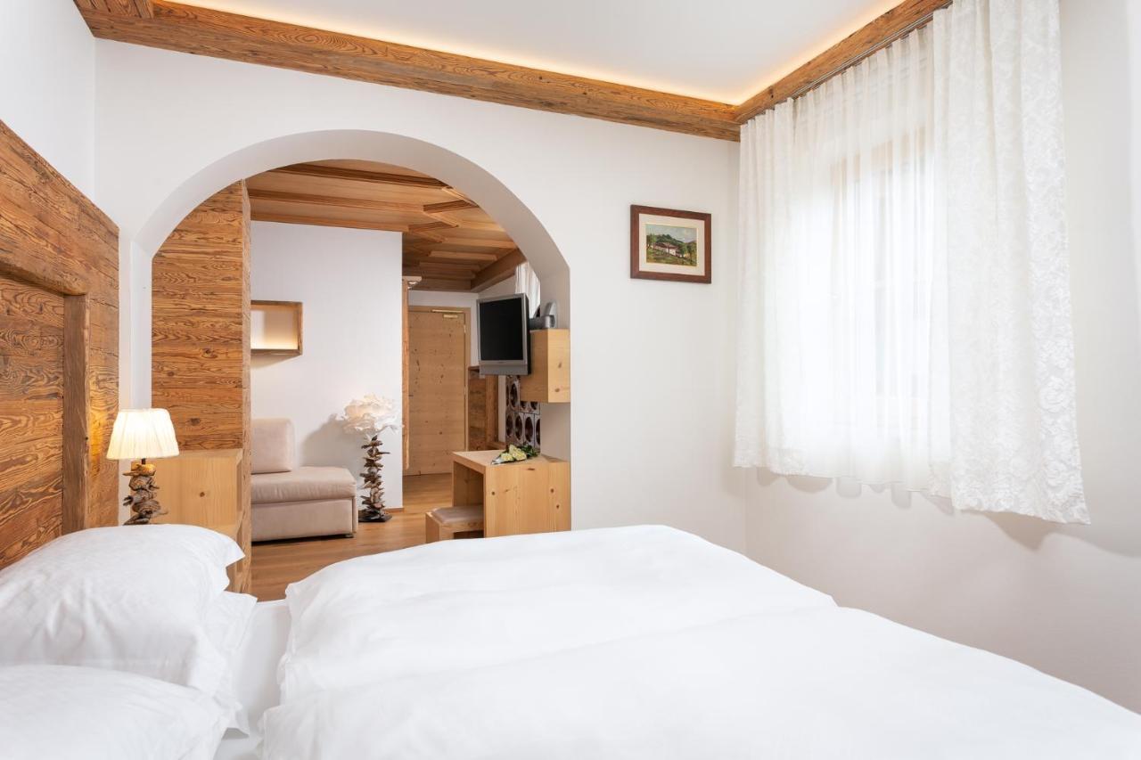 Hotel Pareda Canazei Exterior photo